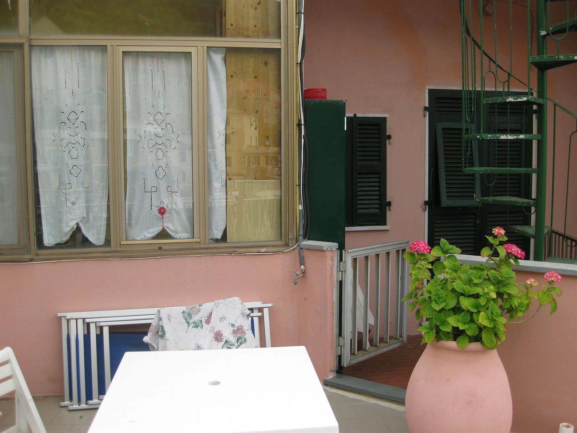 Camere La Torre Vernazza Bagian luar foto